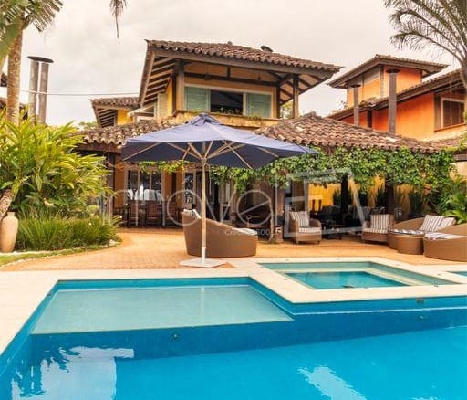 Casa de Condomínio para Venda com 6 quartos, em Camburi com 600m²