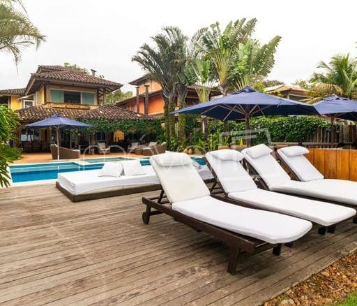 Casa de Condomínio para Venda com 6 quartos, em Camburi com 600m²