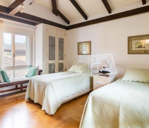 Casa de Condomínio para Venda com 6 quartos, em Camburi com 600m²