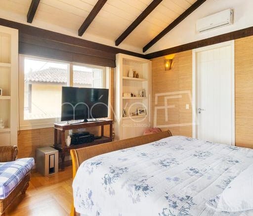 Casa de Condomínio para Venda com 6 quartos, em Camburi com 600m²