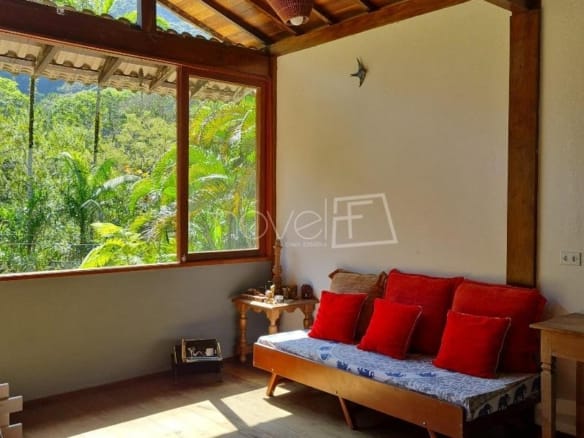 Casa de Condomínio para Venda com 4 quartos, em Praia Vermelha com 220m²