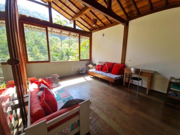 Casa de Condomínio para Venda com 4 quartos, em Praia Vermelha com 220m²