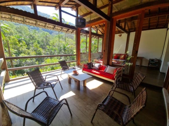 Casa de Condomínio para Venda com 4 quartos, em Praia Vermelha com 220m²