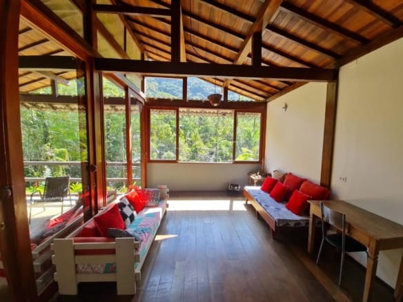 Casa de Condomínio para Venda com 4 quartos, em Praia Vermelha com 220m²