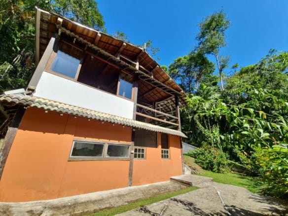 Casa de Condomínio para Venda com 4 quartos, em Praia Vermelha com 220m²