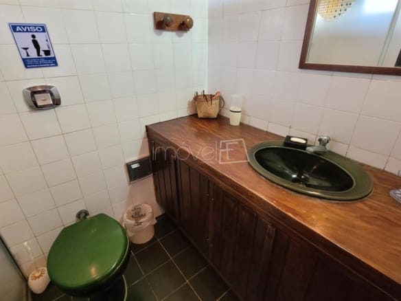 Casa à Venda em Ubatuba no Condomínio Salga Praia da lagoinha com 3 Quartos e 247m²