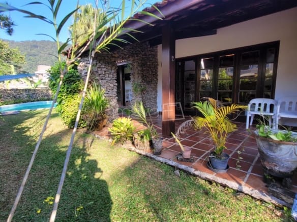 Casa à Venda em Ubatuba no Condomínio Salga Praia da lagoinha com 3 Quartos e 247m²