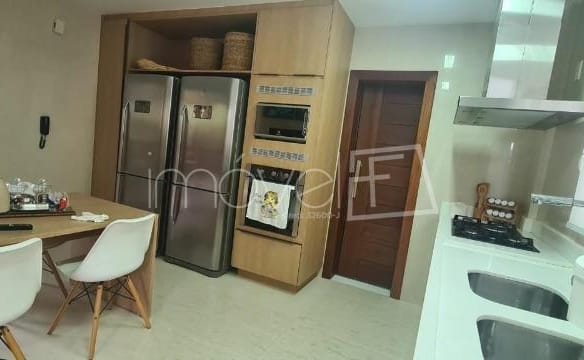 Casa de Condomínio para Venda com 5 quartos, em Mata de São João com 293m²