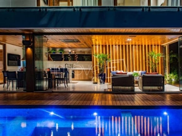 Casa de Condomínio para Venda com 5 quartos, em Mata de São João com 293m²