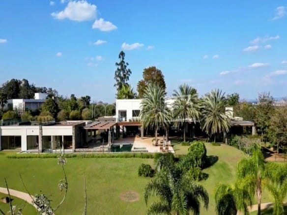 Casa de Condomínio para Venda com 6 quartos, em Fazenda Vila Real de Itu com 3600m²