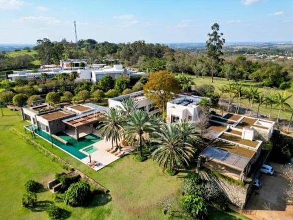 Casa de Condomínio para Venda com 6 quartos, em Fazenda Vila Real de Itu com 3600m²