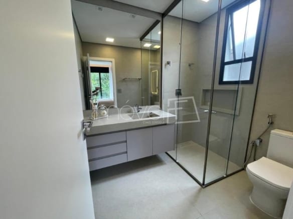 Casa de Condomínio para Venda com 5 quartos, em Riviera com 370,21m²