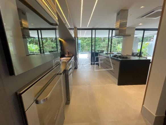 Casa de Condomínio para Venda com 5 quartos, em Riviera com 370,21m²