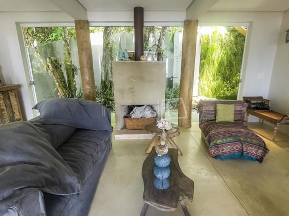 Casa de Condomínio para Venda com 5 quartos em Praia do Pulso com 365m²