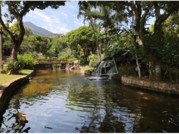 Casa de Condomínio para Venda com 6 quartos, em Ilhabela com 257,48m²