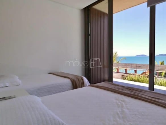 Casa para Venda com 3 quartos, em Ilhabela com 325m²