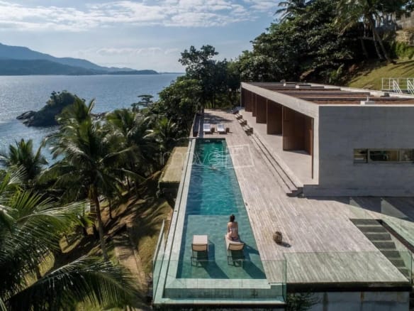 Casa para Venda com 3 quartos, em Ilhabela com 325m²
