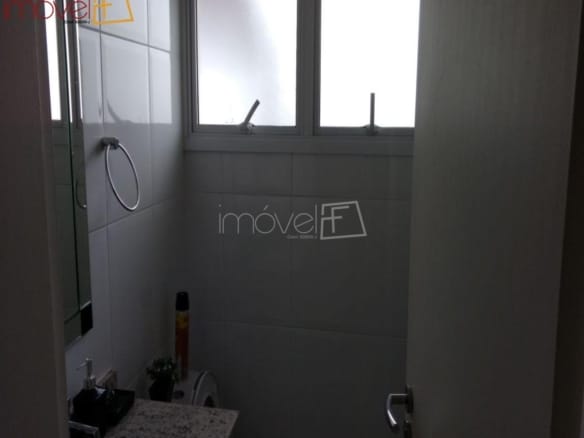 Apartamento para Venda com 3 quartos, em INDAIÁ com 204m²