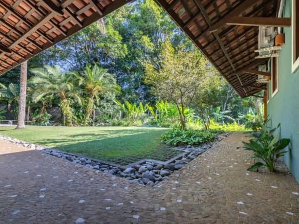 Casa para Venda com 6 quartos em Praia do Pulso com 400m²