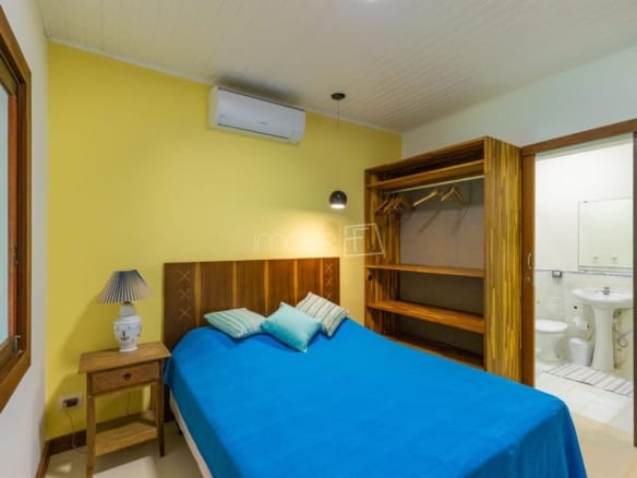 Casa para Venda com 6 quartos em Praia do Pulso com 400m²