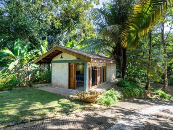 Casa para Venda com 6 quartos em Praia do Pulso com 400m²