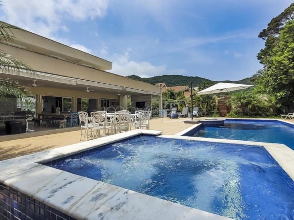 Casa no Condomínio Costa Verde Tabatinga com 6 quartos, na Praia de Tabatinga com 486m²