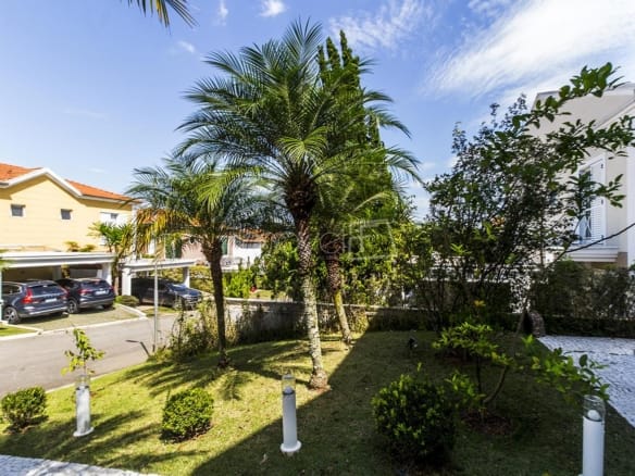Casa de Condomínio para Venda com 4 quartos, em Tamboré com 318m²