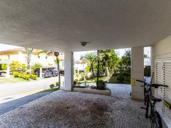 Casa de Condomínio para Venda com 4 quartos, em Tamboré com 318m²