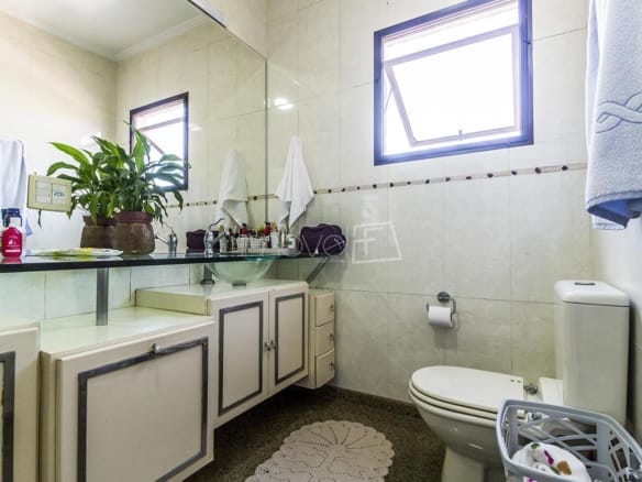 Casa de Condomínio para Venda com 4 quartos, em Tamboré com 318m²