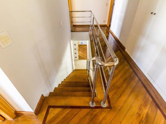 Casa de Condomínio para Venda com 4 quartos, em Tamboré com 318m²