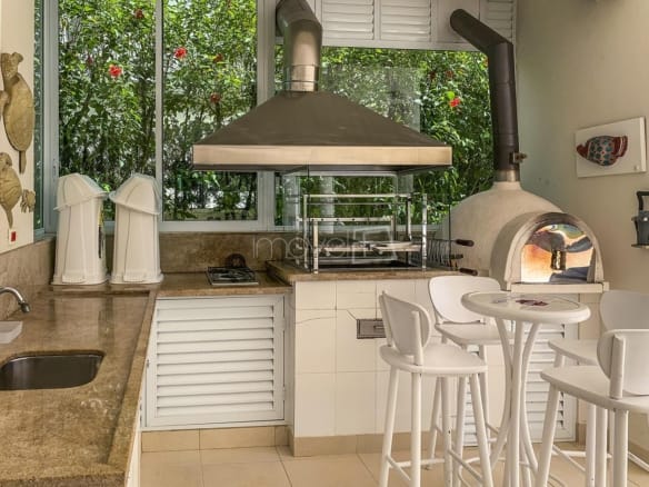 Casa no Condomínio Costa Verde Tabatinga com 5 suítes, na Praia de Tabatinga com 300m²