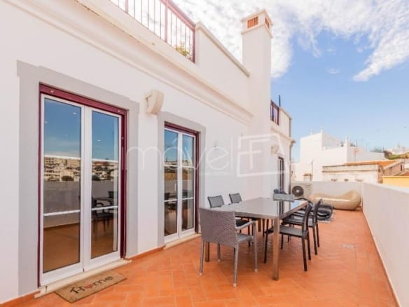 Apartamento para Venda com 3 quartos, em Algarve com 129m²