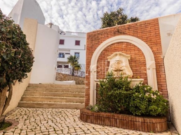 Apartamento para Venda com 3 quartos, em Algarve com 129m²