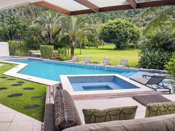 Casa no Condomínio Costa Verde Tabatinga com 7 quartos, na Praia de Tabatinga com 620m²