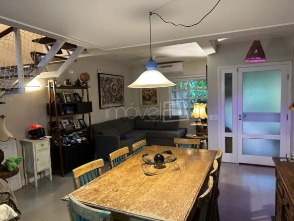Casa de Condomínio para Venda com 3 quartos, em Camburi com 107m²