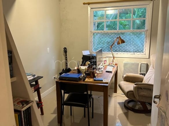 Casa de Condomínio para Venda com 3 quartos, em Camburi com 107m²