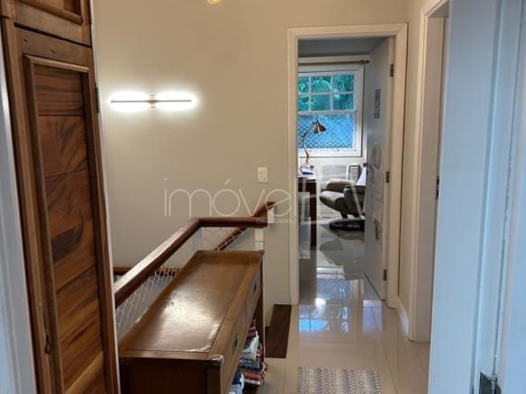 Casa de Condomínio para Venda com 3 quartos, em Camburi com 107m²