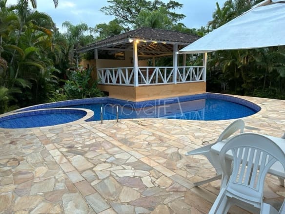 Casa de Condomínio para Venda com 3 quartos, em Camburi com 107m²