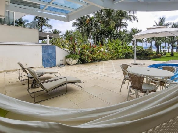 Casa no Condomínio Costa Verde Tabatinga com 5 suítes na Praia de Tabatinga com 361m²