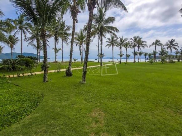 Casa no Condomínio Costa Verde Tabatinga com 5 suítes na Praia de Tabatinga com 361m²