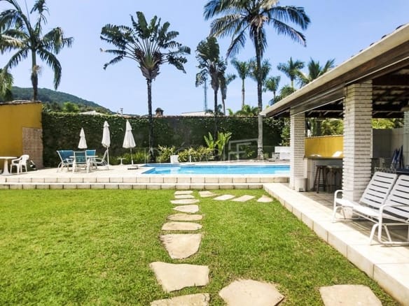 Casa no Condomínio Costa Verde Tabatinga com  4 quartos, na Praia de Tabatinga com 380m²