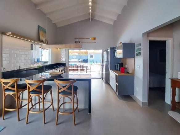 Casa de Condomínio para Venda com 4 quartos, em Praia da Mococa com 250m²