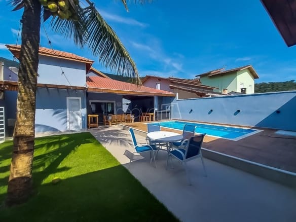 Casa de Condomínio para Venda com 4 quartos, em Praia da Mococa com 250m²
