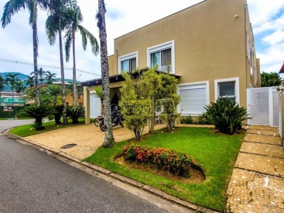 Casa no Condomínio Costa Verde Tabatinga com 8 suítes na Praia de Tabatinga com 670m²