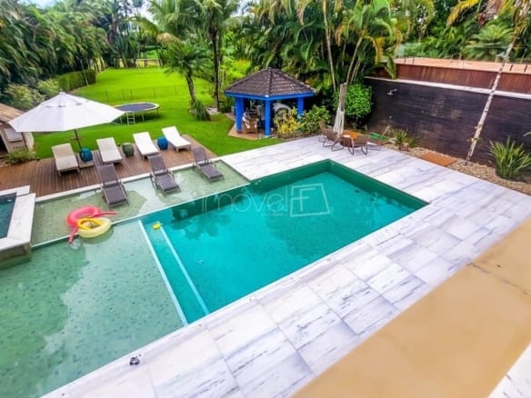 Casa no Condomínio Costa Verde Tabatinga com 8 suítes na Praia de Tabatinga com 670m²