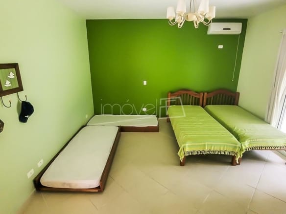 Casa para Temporada em Ubatuba no Condomínio Recanto da Lagoinha com 4 quartos e 300m²