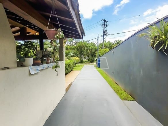 Casa para Temporada em Ubatuba no Condomínio Recanto da Lagoinha com 4 quartos e 300m²