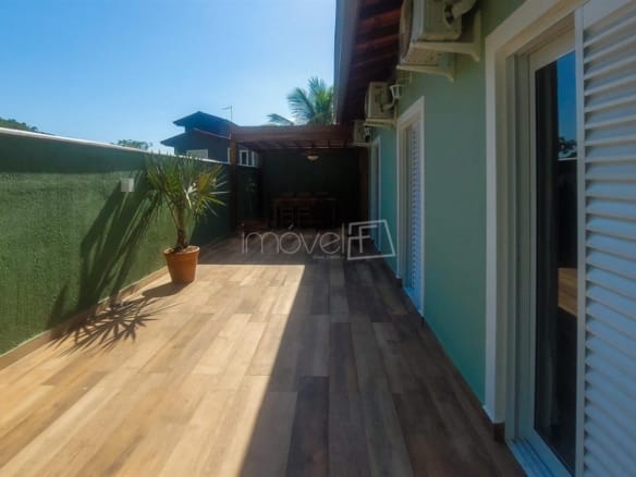 Casa de Condomínio para Venda com 3 quartos, em Praia da Mococa com 220m²