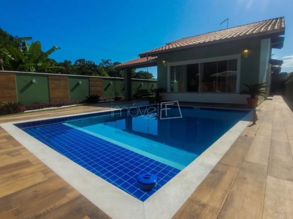 Casa de Condomínio para Venda com 3 quartos, em Praia da Mococa com 220m²