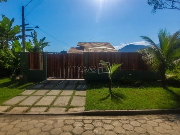 Casa de Condomínio para Venda com 3 quartos, em Praia da Mococa com 220m²